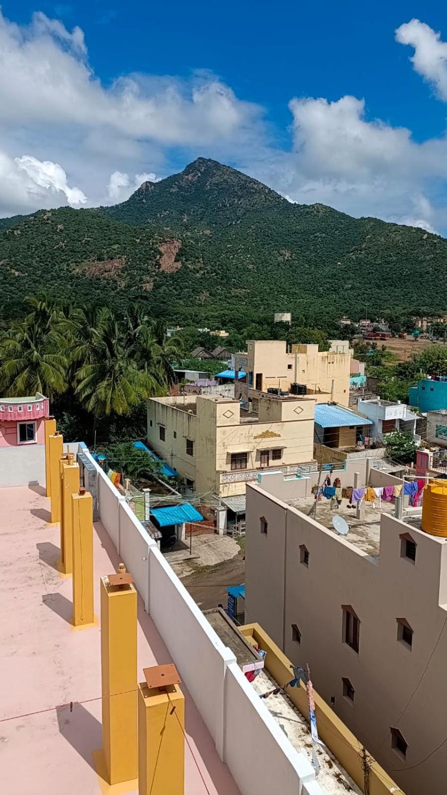 Sathya Guest House Tiruvannāmalai Exteriér fotografie